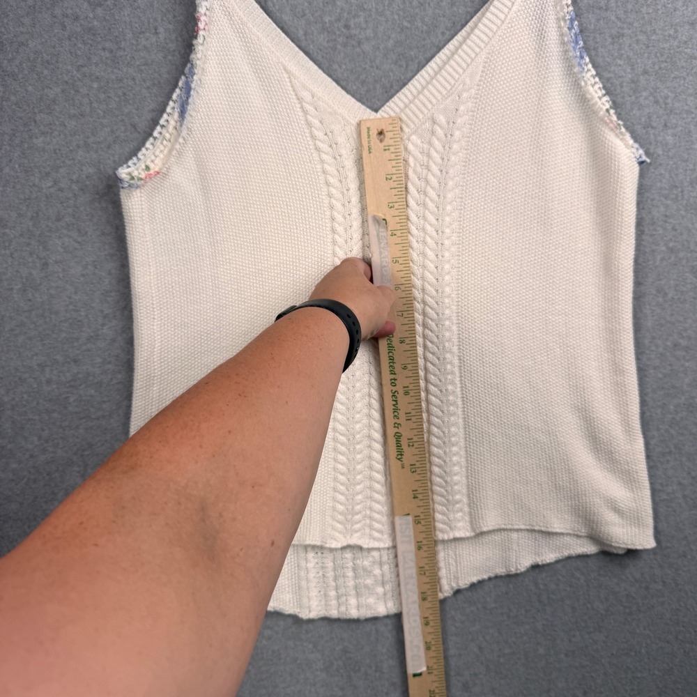 POL Sweater Tank Top Womens Large Cream Floral Cable Knit Lace Trim Cottagecore - Picture 6 of 8